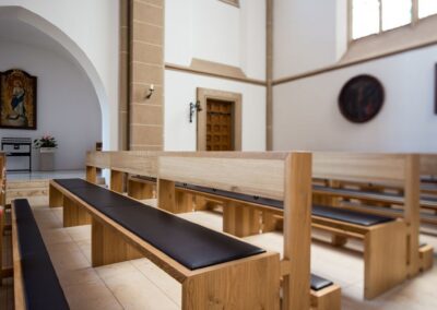 St. Jakobus, Ennigerloh: Erstellung neuer Kirchenbänke